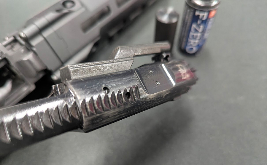 F-ZEROをボルトキャリアに塗布